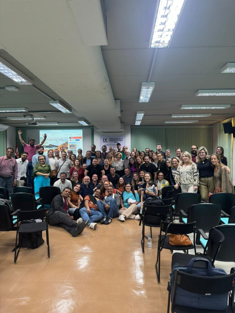 Foto dos participantes do IX Simpósio Paideia 2024